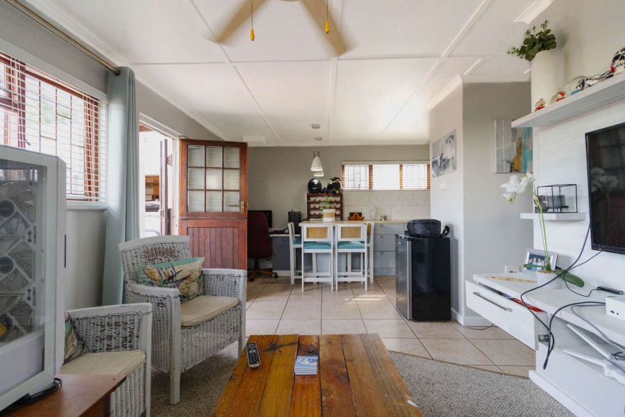 4 Bedroom Property for Sale in Sandbaai Western Cape